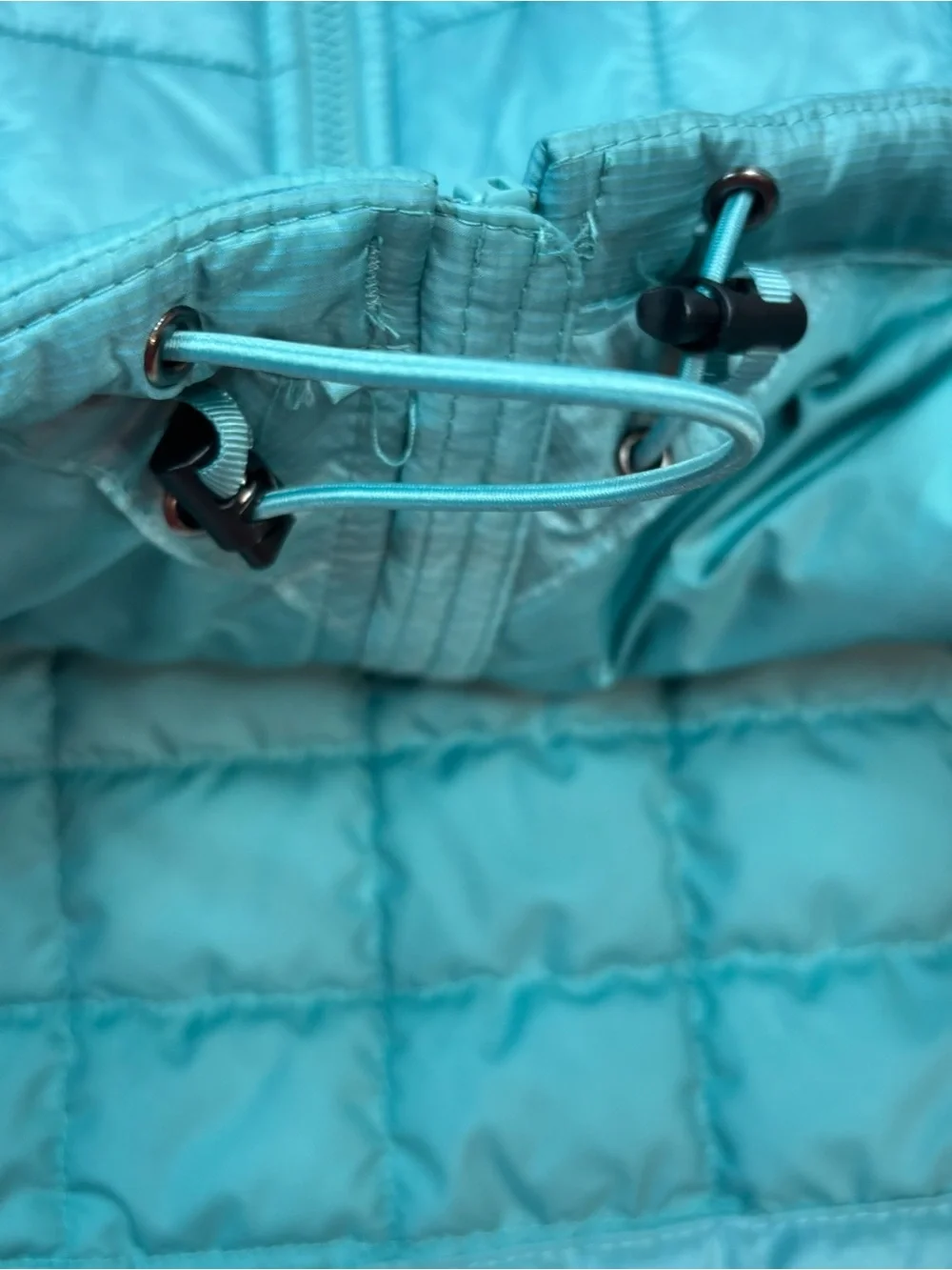 The North Face Men’s S Teal Thermoball Quilted Puffer Jacket full zip